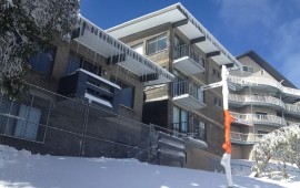 rocky-valley-11-studio-apartment-falls-creek-accom-01